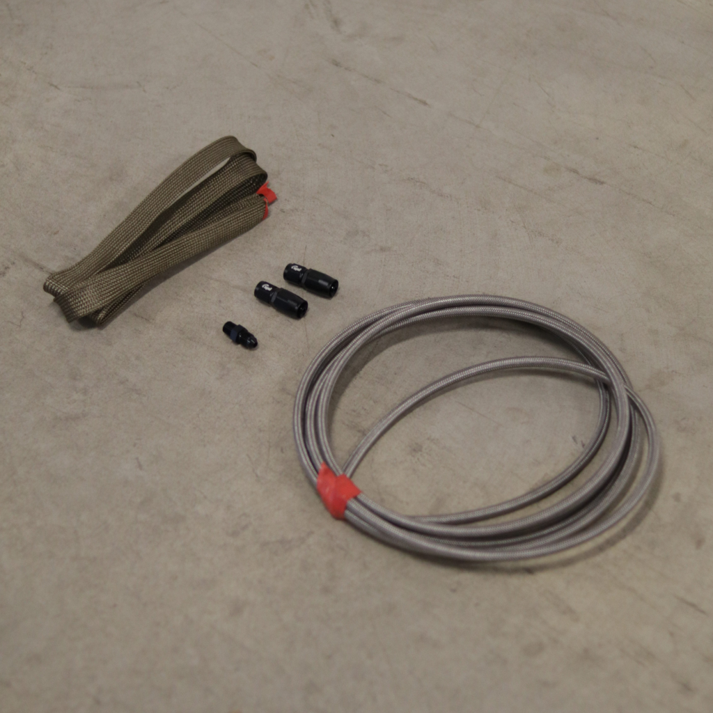 Borgwarner SXE Huile en Kit Turbo 2 x Droit AN4 + Chaussette de protection thermique