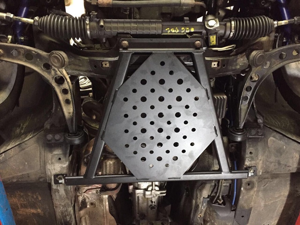 BMW X-BRACE BMW E36