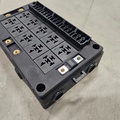 Relais ouragan et panneau de fusibles RB10 (montage par le bas)