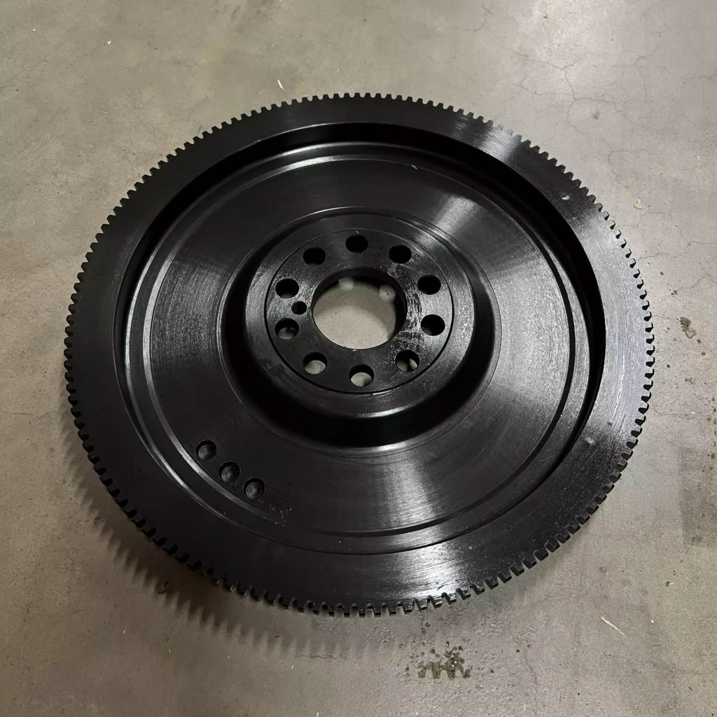 Moteur blanc volvo volvo volvo avec anneau de démarrage intégré